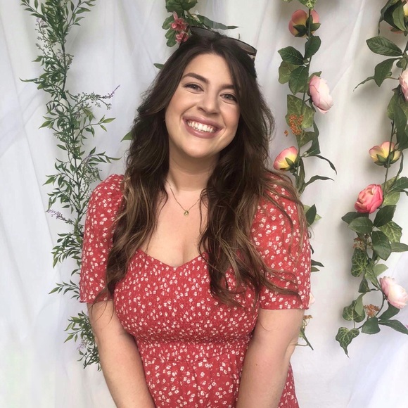 Meet your Posher, Alicia - Picture 1 of 1